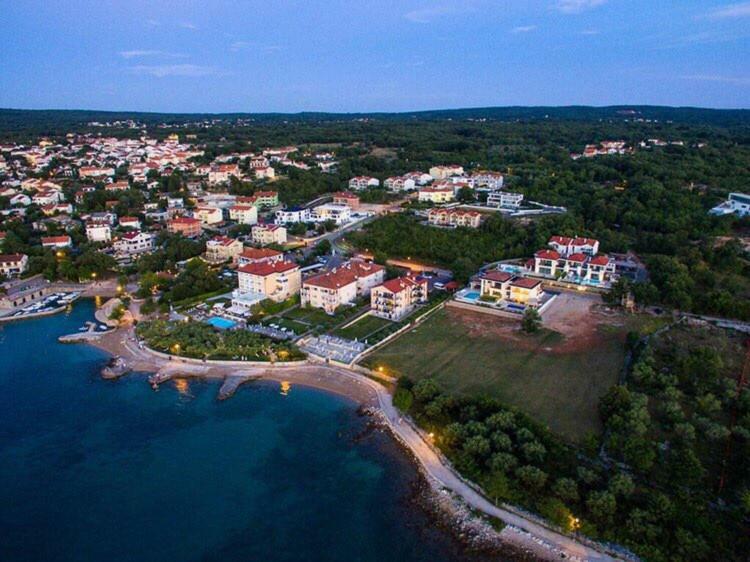 Luxury Apartments Villa Matea 1 Малинска Экстерьер фото